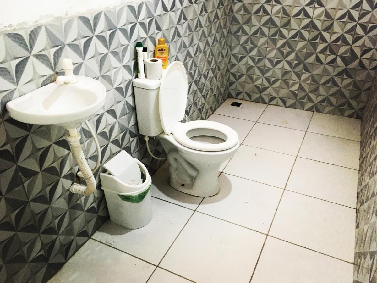 Natural Hostel Атинс Екстериор снимка